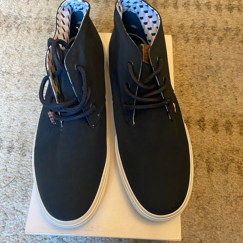 Ben Sherman Navy Chukka Sneakers